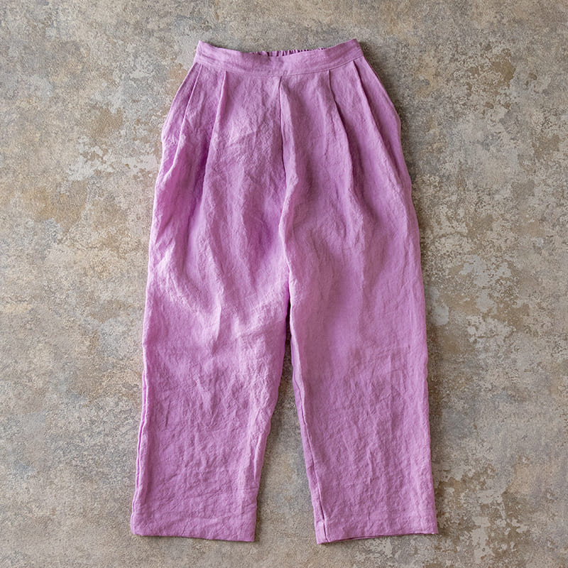 無地染めフレンチリネン「リノクルール(Lino Couleur)」ムーンダストで作ったパンツ