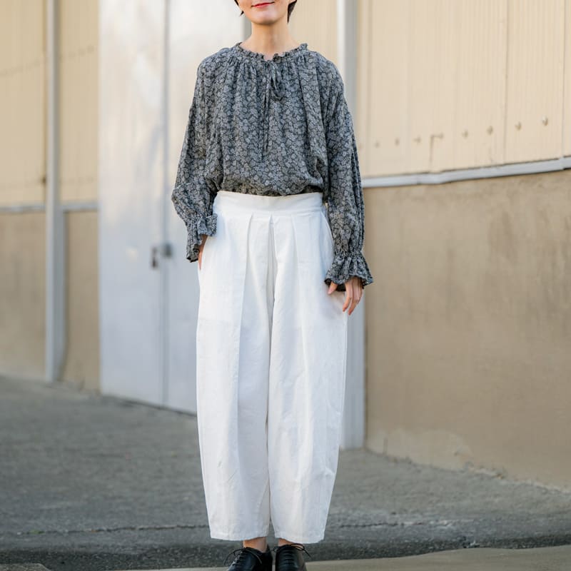 綿麻キャンバスダメージダイドを使ったパンツ