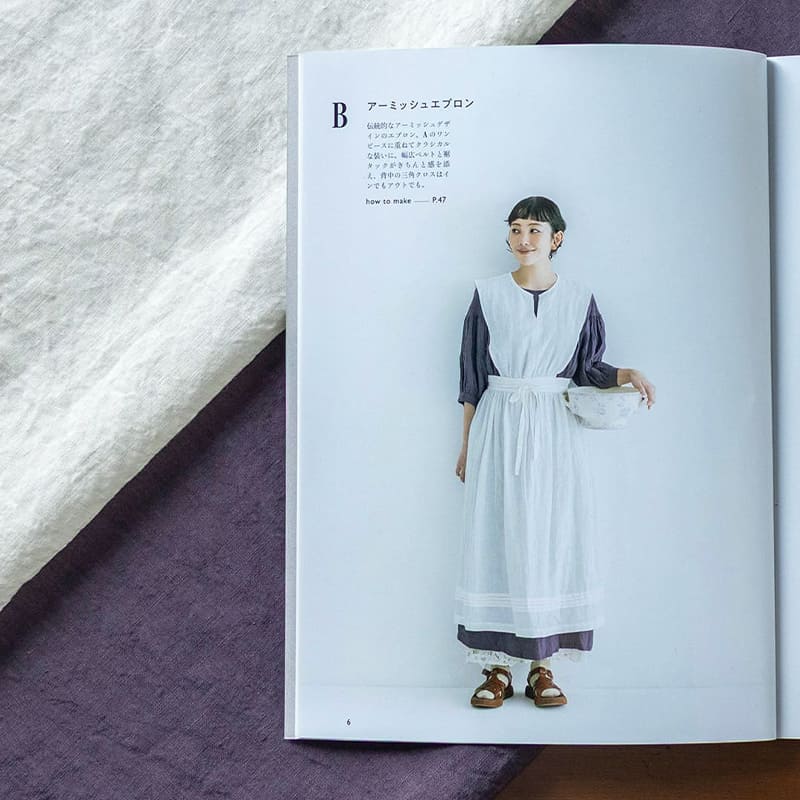 BLUE BERRY JAM の 一年中重ねて楽しむ服づくり に掲載されました エプロン ワンピース 平織りベルギーリネン60番手広幅『ベルフロー』 生地の森